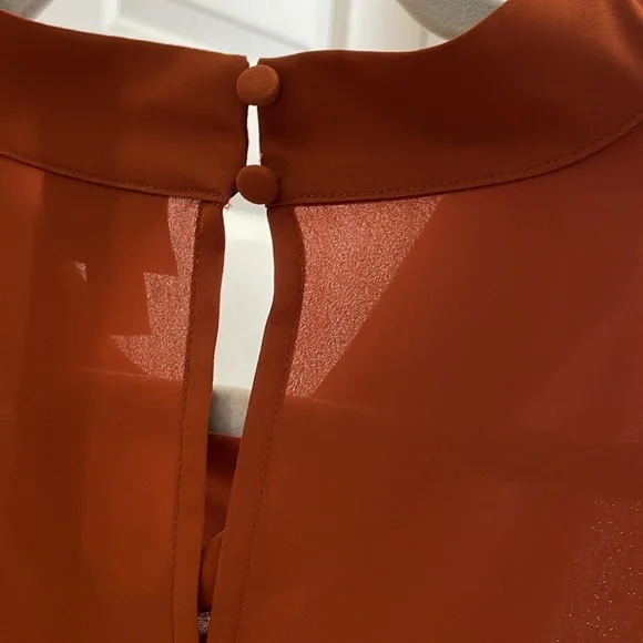 Worthington Bronze Wave Blouse - Picture 6 of 6